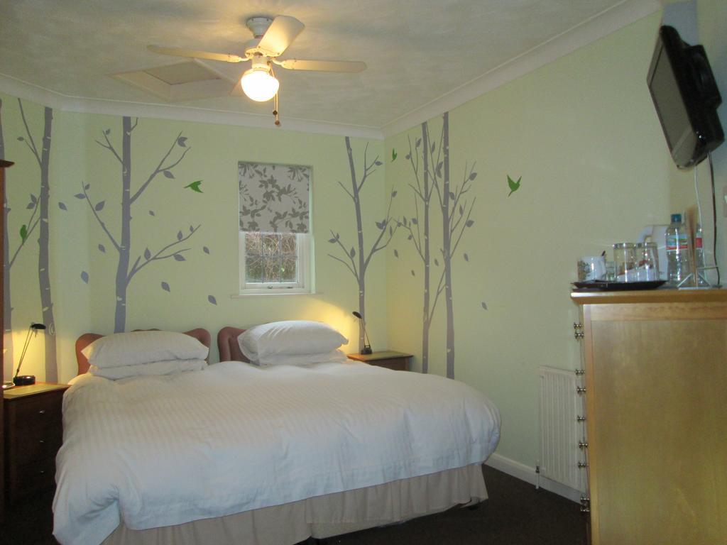 Crossways House Bed And Breakfast Източен Каус Стая снимка